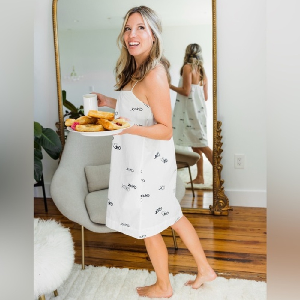 Printfresh x The Mom Edit Love and‎ Kisses Night Cami